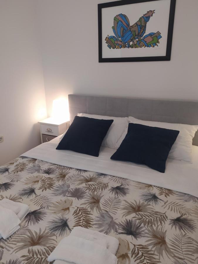 Apartment & Rooms Poppy Rose Zadar Eksteriør billede