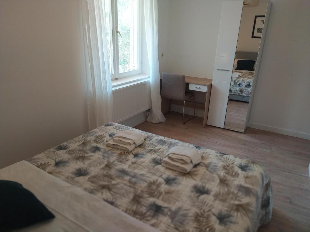 Apartment & Rooms Poppy Rose Zadar Eksteriør billede