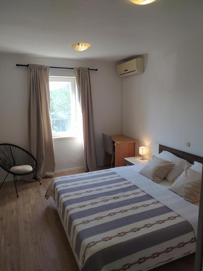 Apartment & Rooms Poppy Rose Zadar Eksteriør billede
